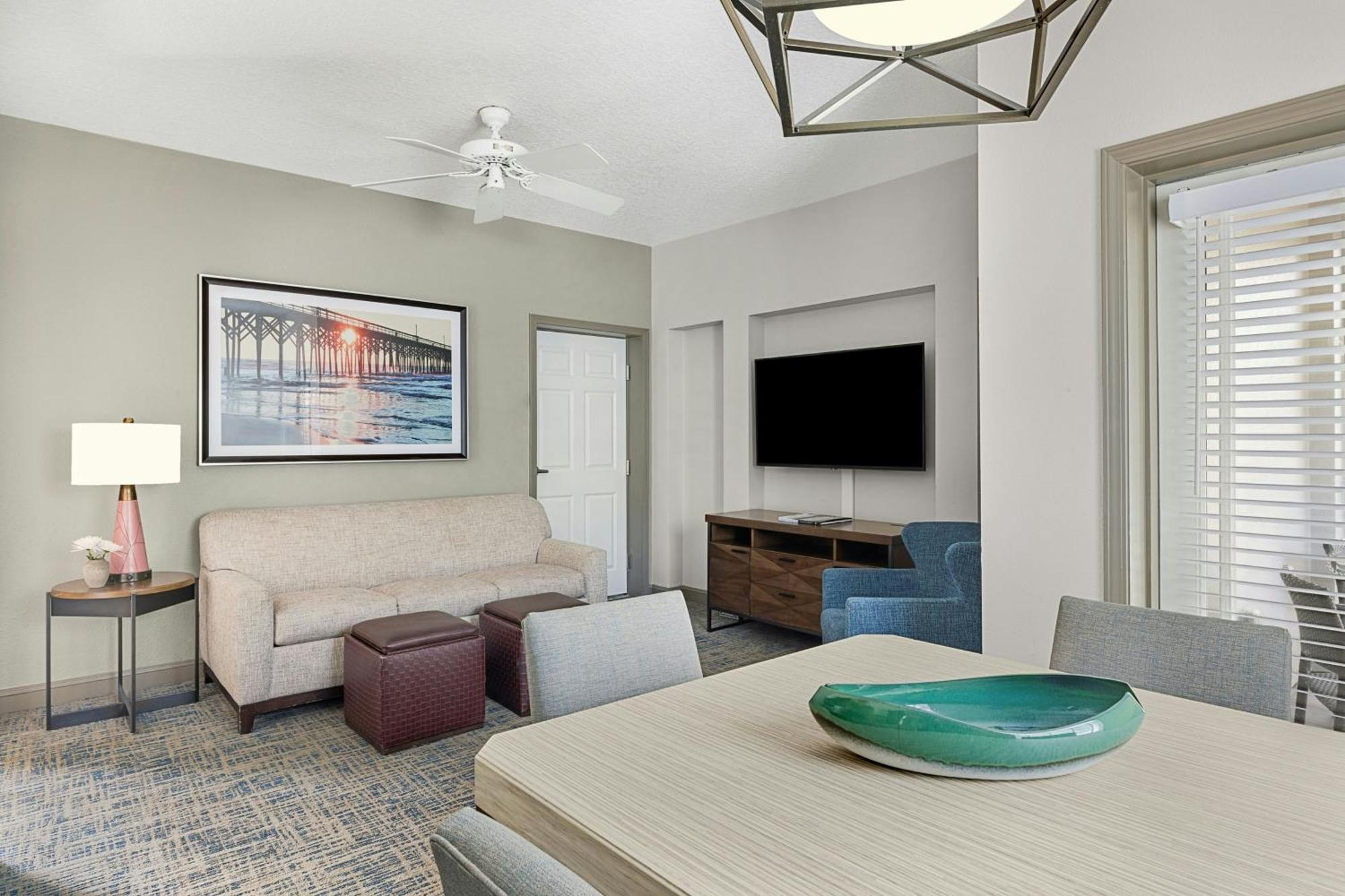 1 Bedroom Smaller Villa, 1 Queen, Sofa bed,1643143149:JPEG