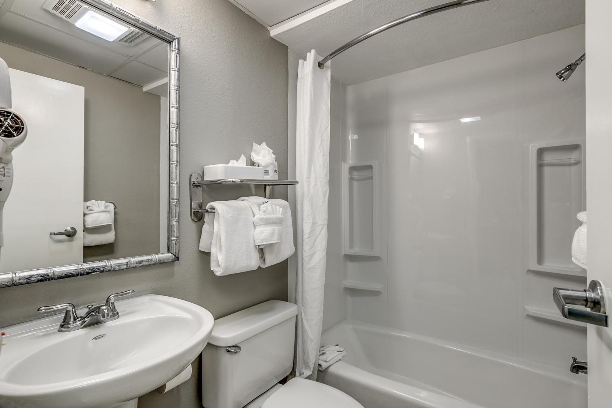 Oceanfront Deluxe Double Studio