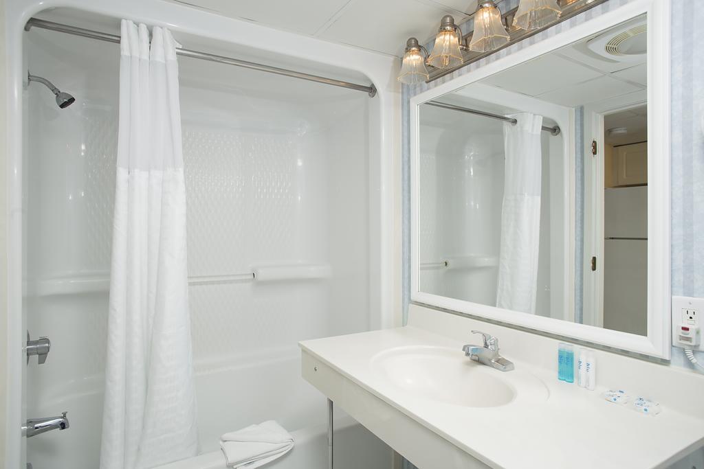 King Suite with Ocean View