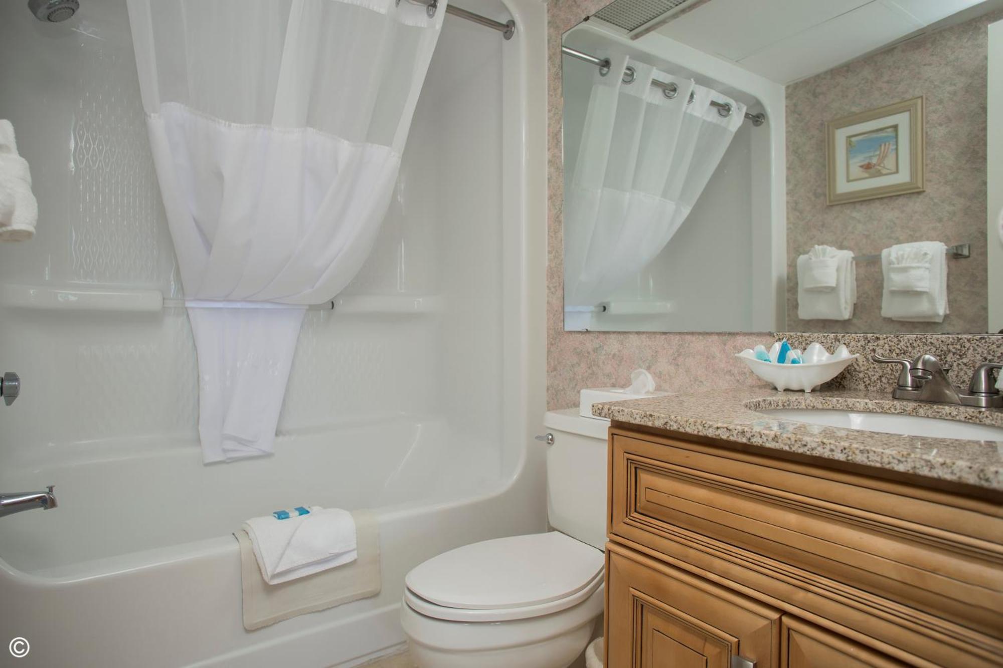 Two-Bedroom Apartment Oceanfront,681058368:JPEG