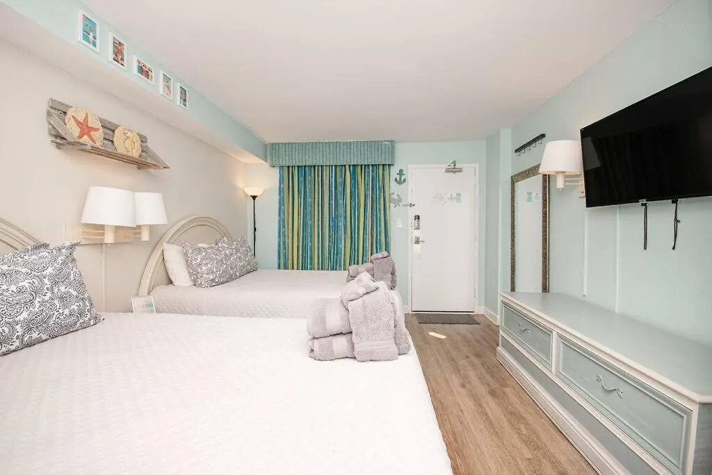 :) Water Front Beach Retreat - Sleeps 8-1