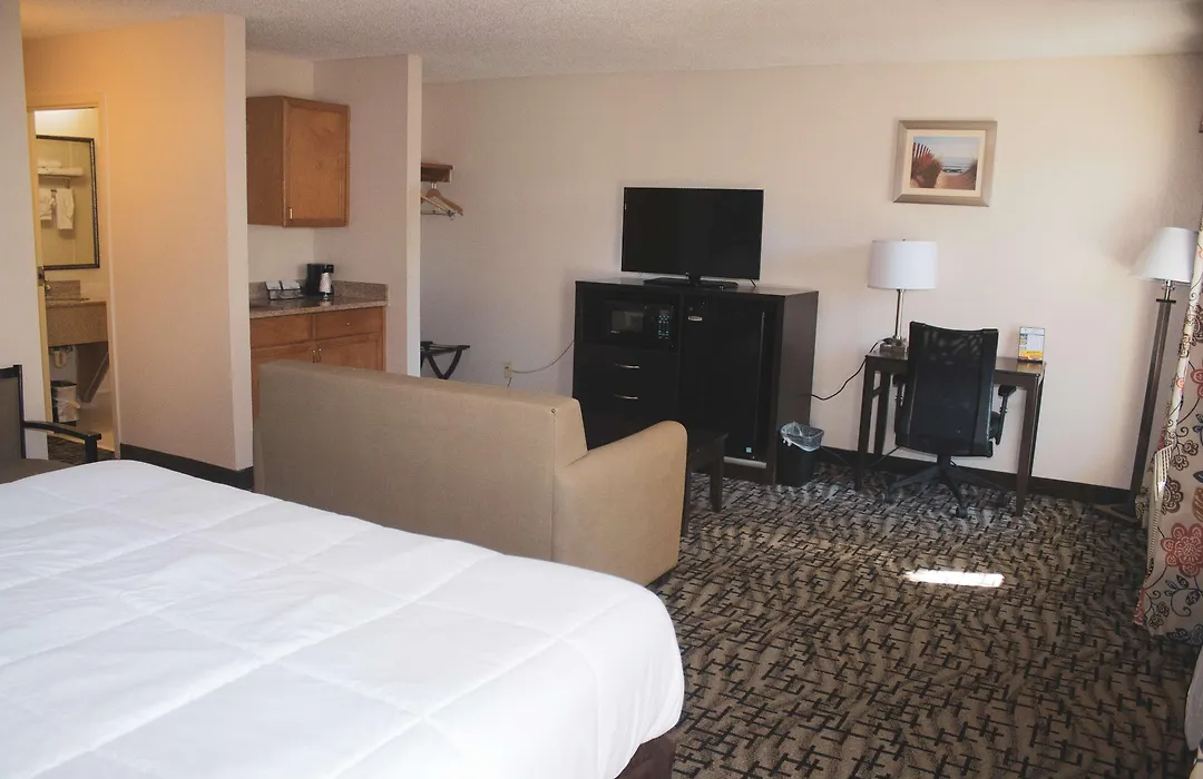 Surestay Hotel By Best Western North Myrtle Beach-1